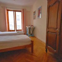 Bedroom 2, twin beds