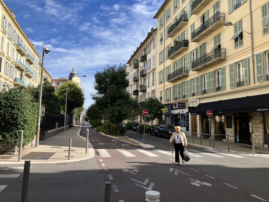 Rue Dante cycle lane, Nice